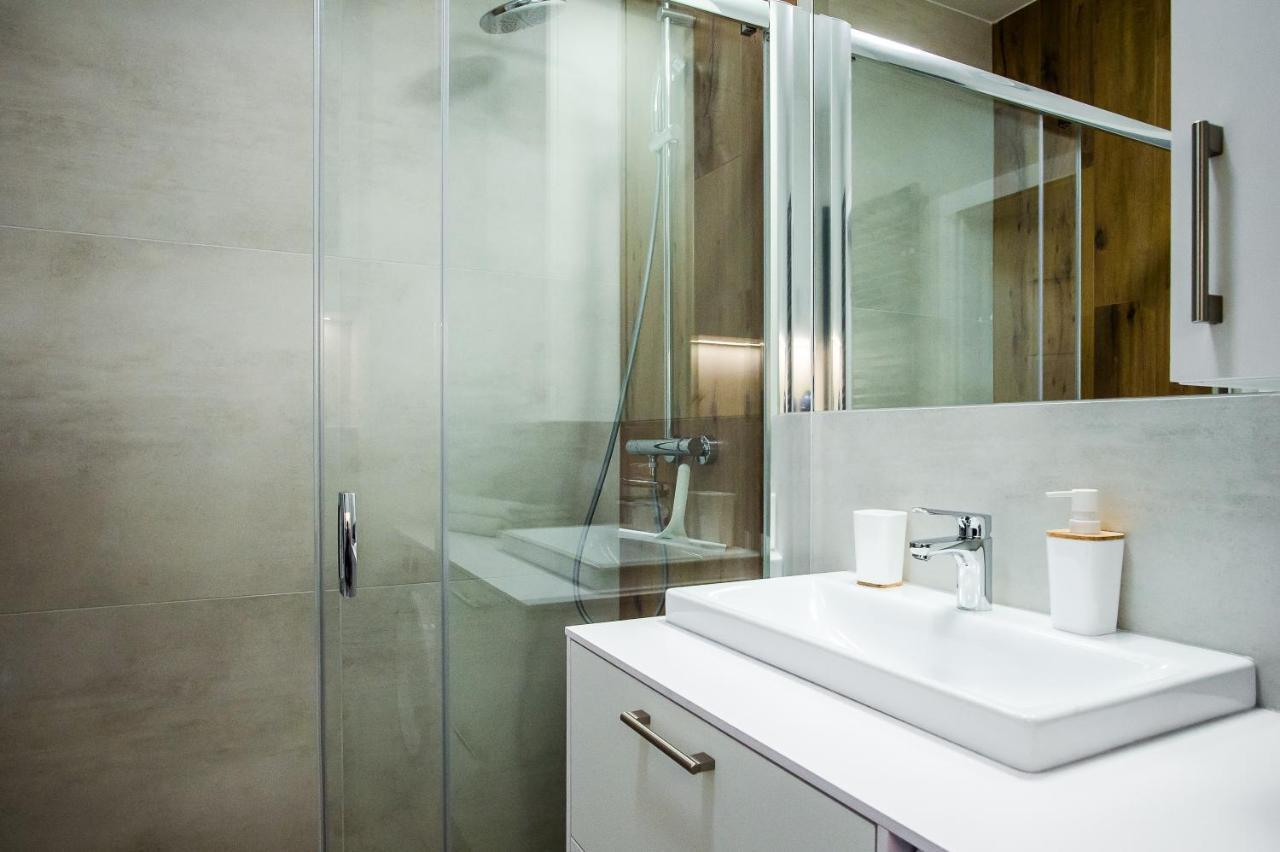 Shipyard Gdansk Apartment - Free Private Parking 외부 사진